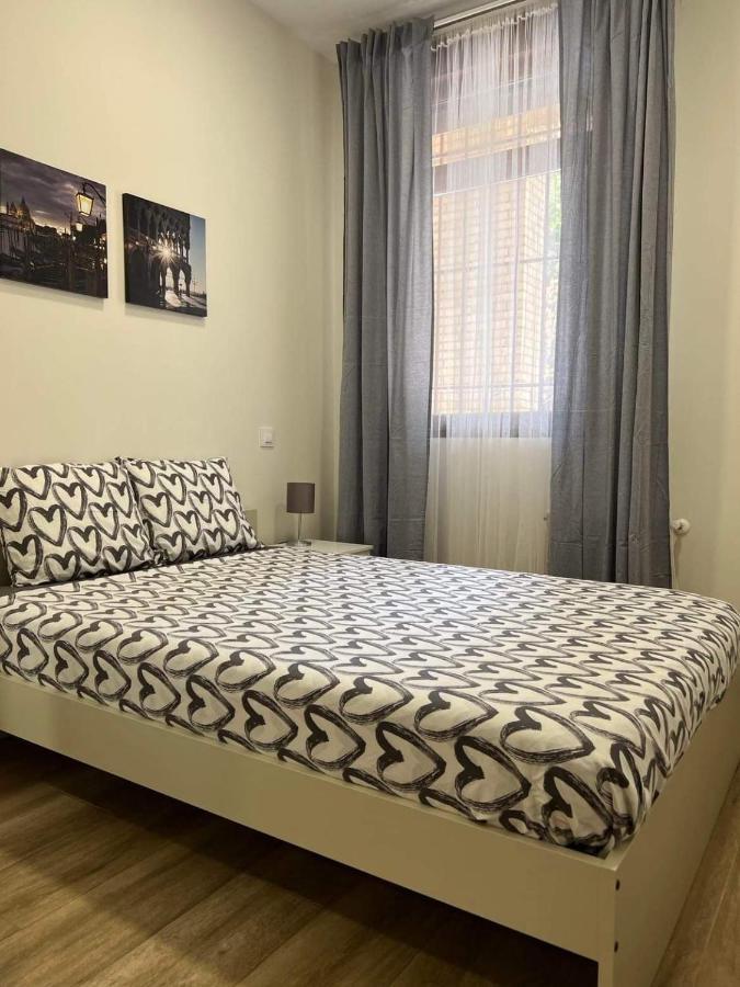 Pradalongo Lägenhet Madrid Exteriör bild